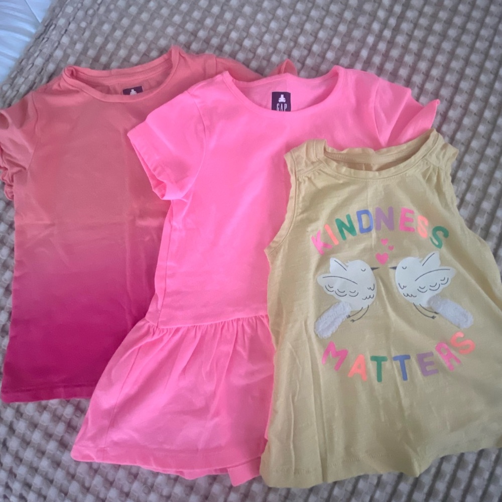 COPY - GAP kids girls shirts, size 5